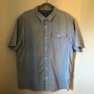 Mountain hardware short sleeve button up shirt.